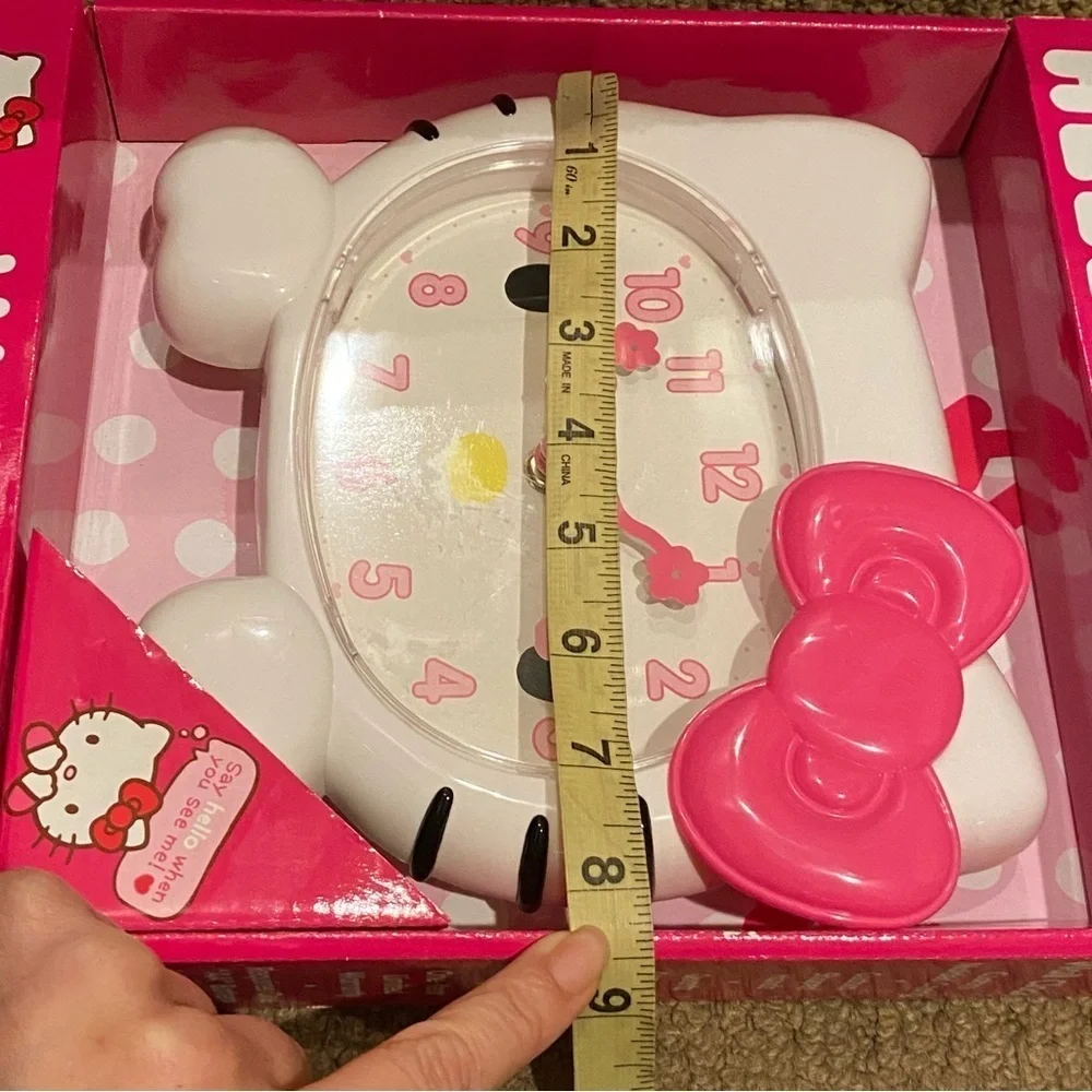 New!! HELLO KITTY 2008 Wall Clock 7”x8”